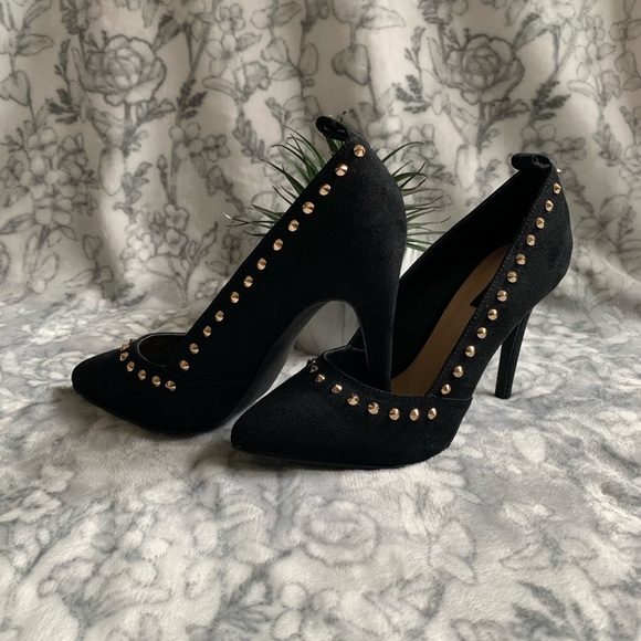 🌓 Forever 21 Black & Gold Pumps - Picture 4 of 6